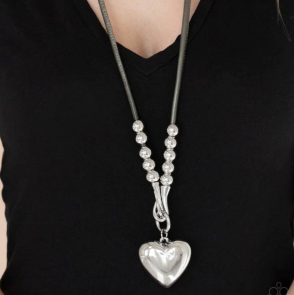 NIB Silver Necklace with matching earrings